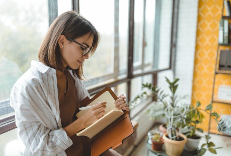 Journal to help declutter the mind